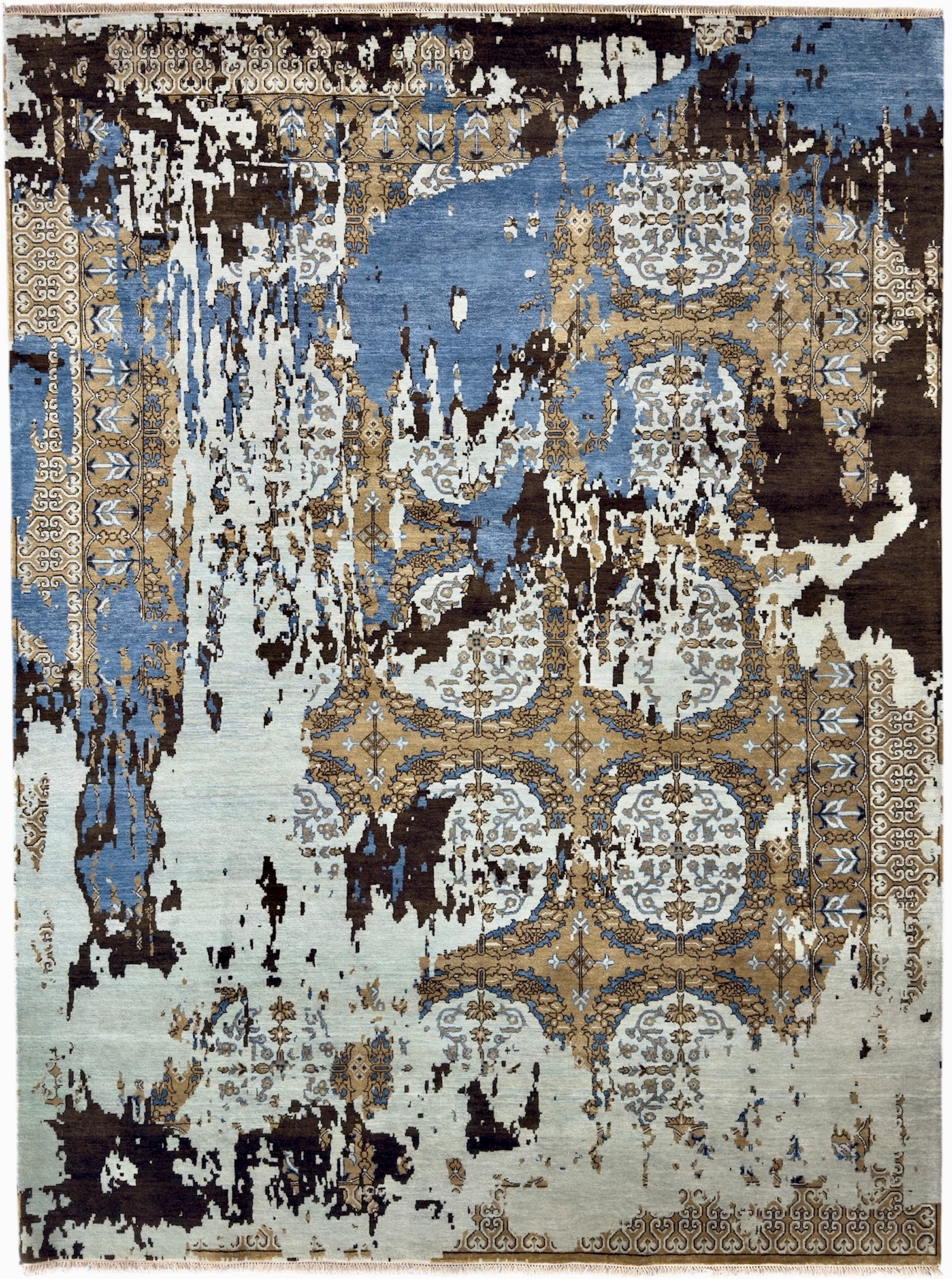 7687 - Broken Hand-Knotted Wool Rug